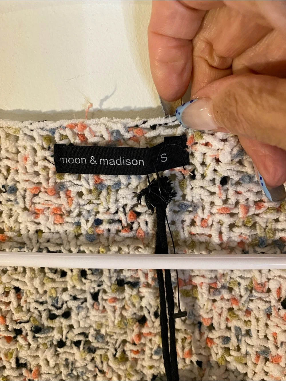 moon & madison Cream Multicolor Speckled Cropped Cardigan